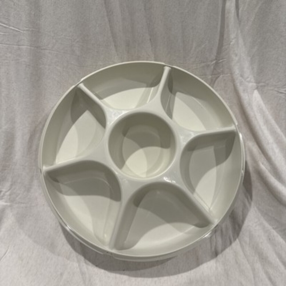 TUPPERWARE Serving Center 6-Part Divided Party Veggie Snack & Dip Tray 1666-1
